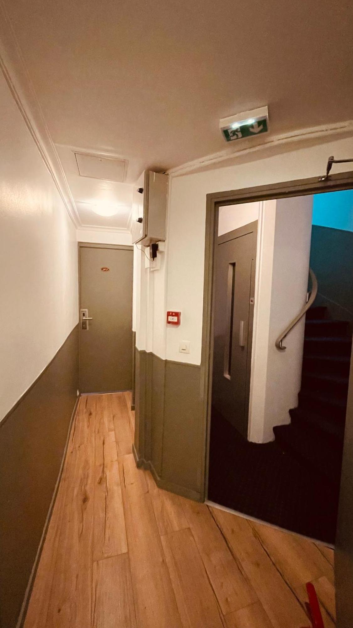 Jeff Hotel